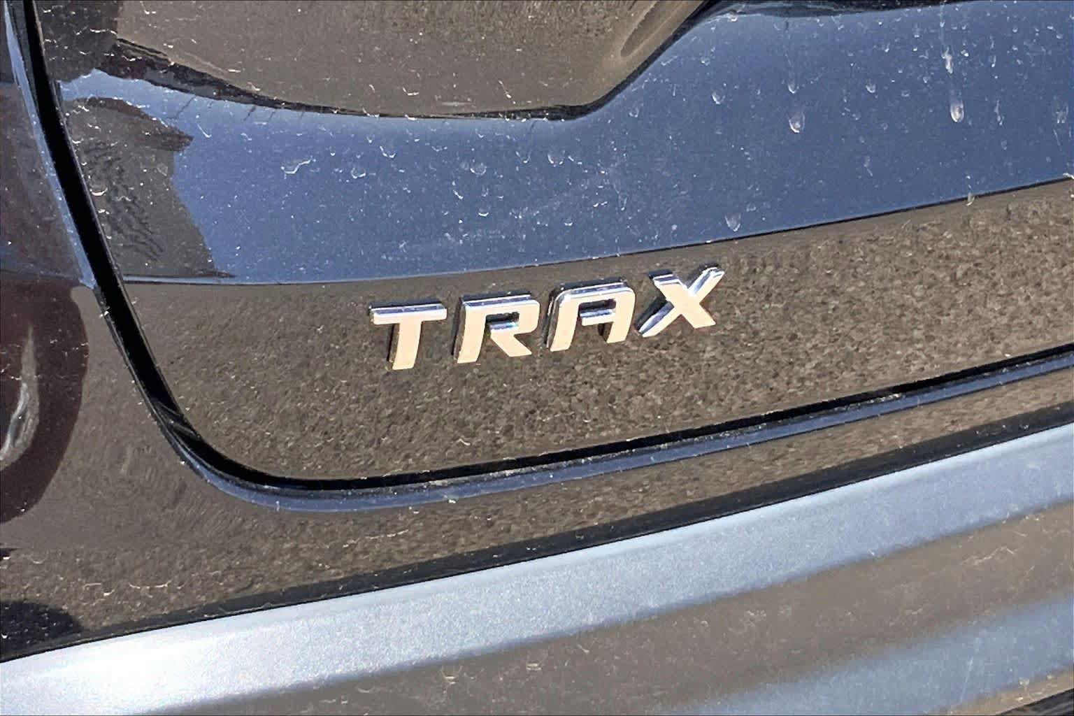 Used 2025 Chevrolet Trax LS FWD image 10