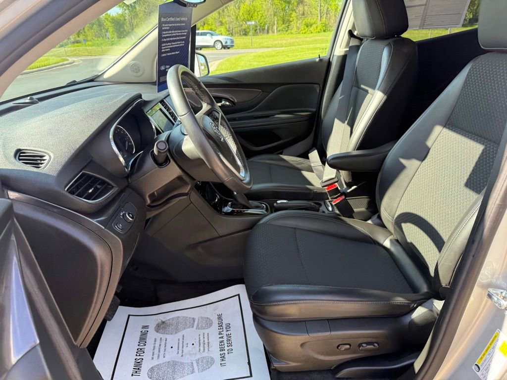 Used 2022 Buick Encore Preferred w/ Safety Package AWD/4WD image 19