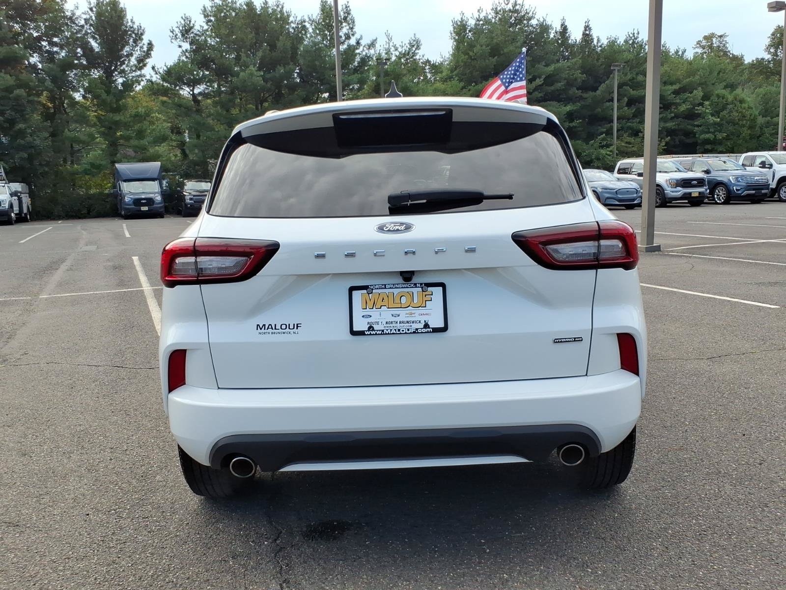 Certified 2023 Ford Escape ST-Line Select AWD/4WD image 6