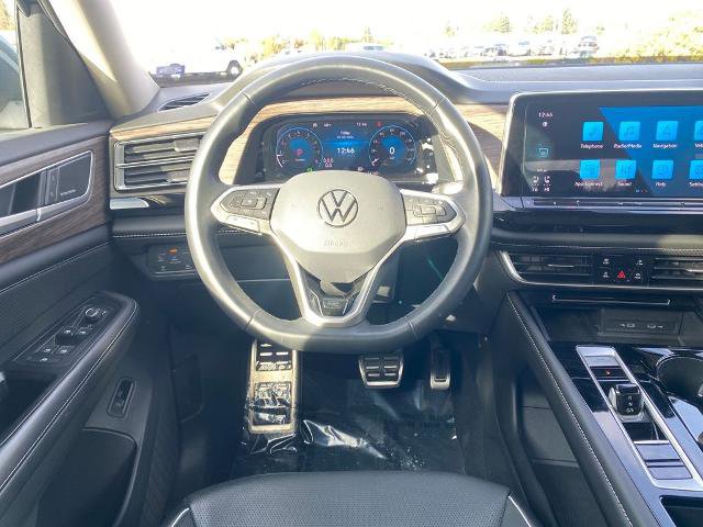 Used 2024 Volkswagen Atlas SEL Premium R-Line image 8