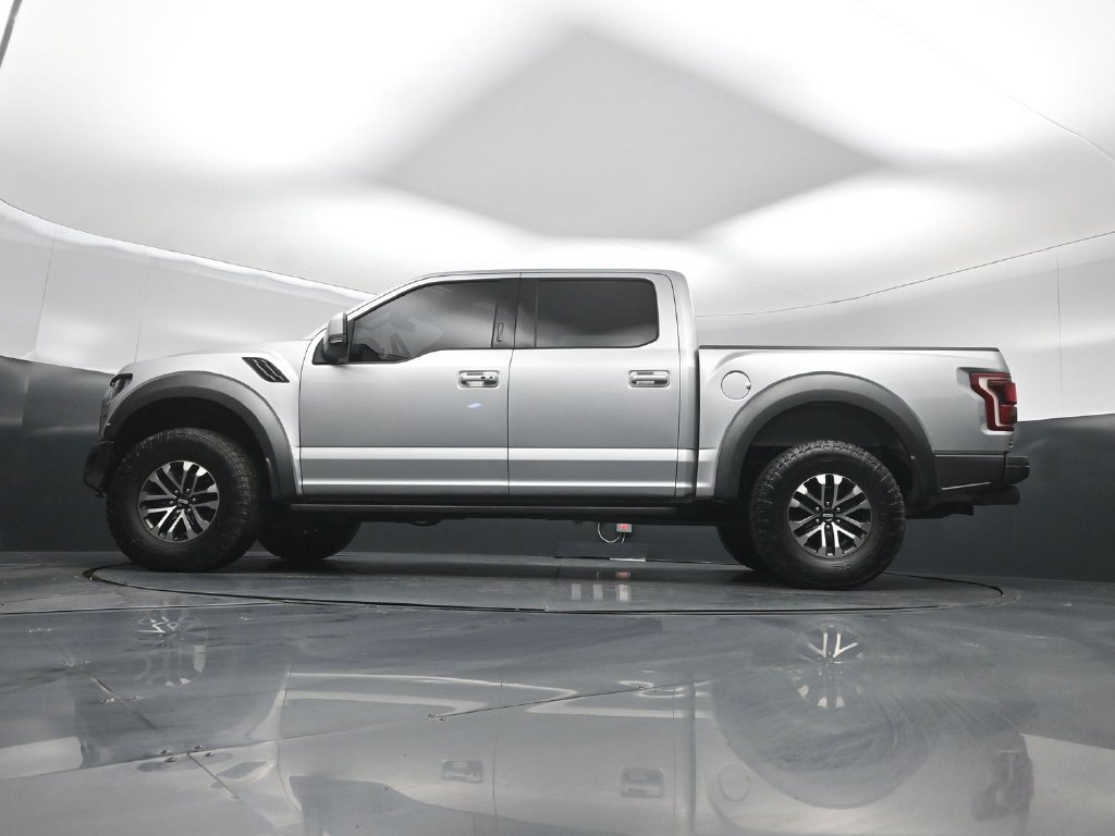 Certified 2019 Ford F150 Raptor w/ Equipment Group 802A Luxury AWD/4WD image 8
