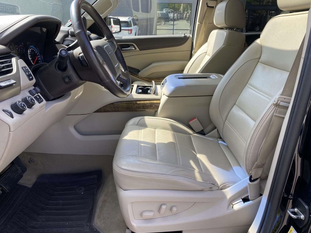 Used 2017 GMC Yukon XL Denali w/ Open Road Package AWD/4WD image 16