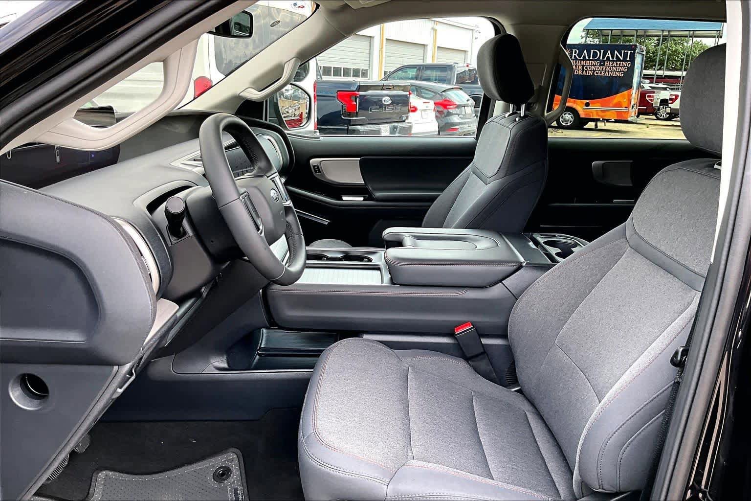 Certified 2025 Ford Expedition Active RWD image 8