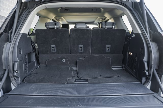 Certified 2025 Ford Expedition Active image 12