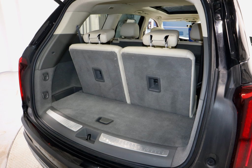 Used 2023 Cadillac XT6 Premium Luxury w/ Technology Package image 15