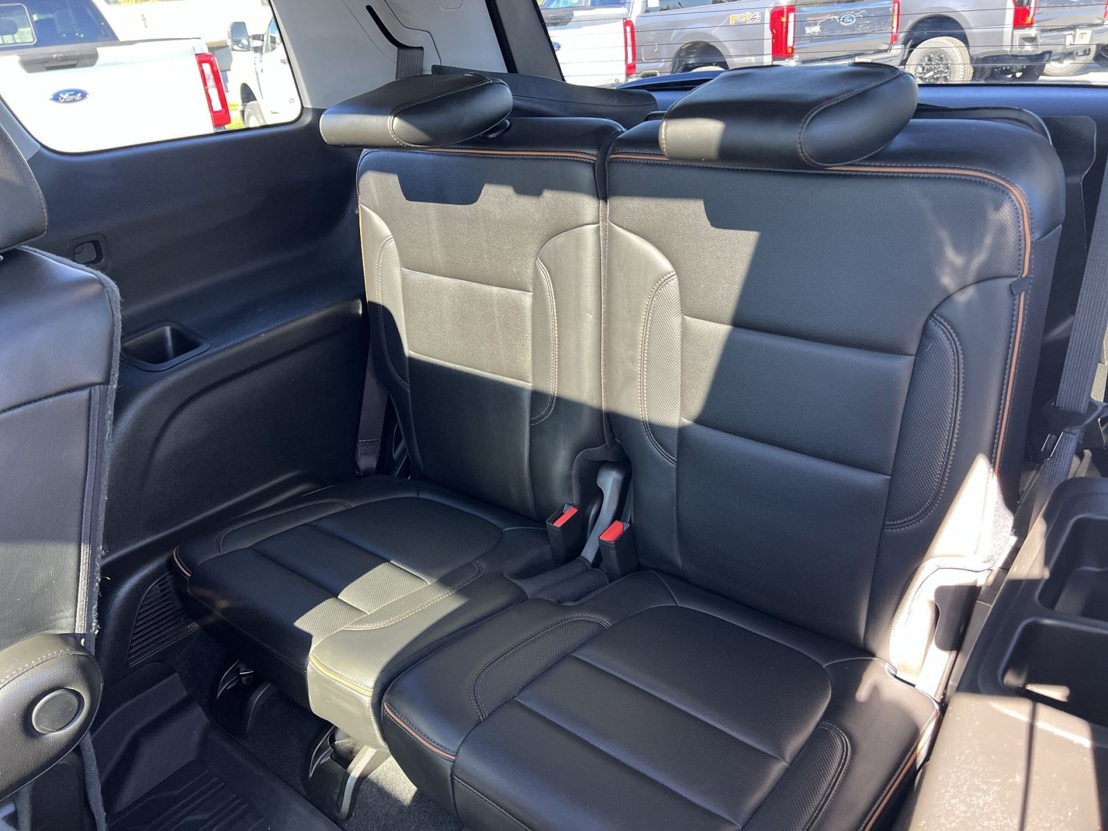Used 2022 GMC Acadia AT4 w/ LPO, Floor Liner Package AWD/4WD image 26