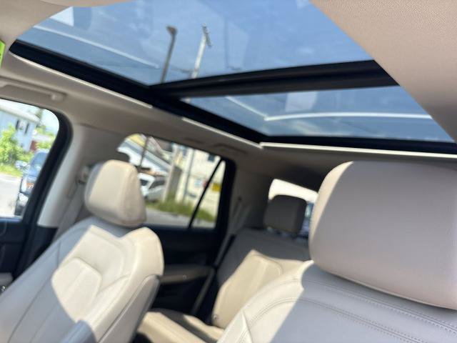 Certified 2024 Ford Expedition Limited AWD/4WD image 17