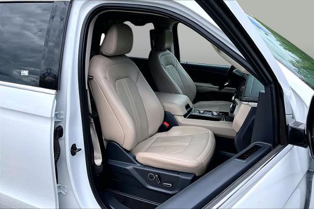 Certified 2023 Ford Expedition Limited AWD/4WD image 8
