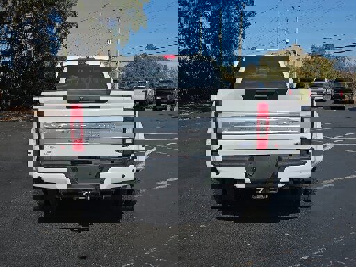 Certified 2022 Ford F350 Platinum image 4