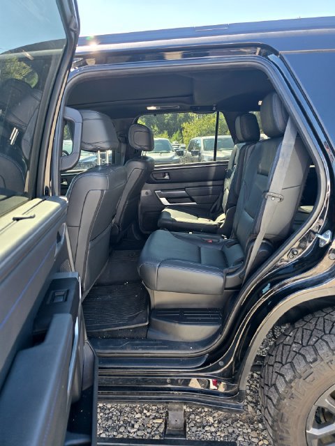 Used 2024 Toyota Sequoia Platinum AWD/4WD image 7