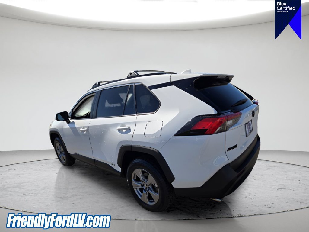 Used 2024 Toyota RAV4 XLE AWD/4WD image 4