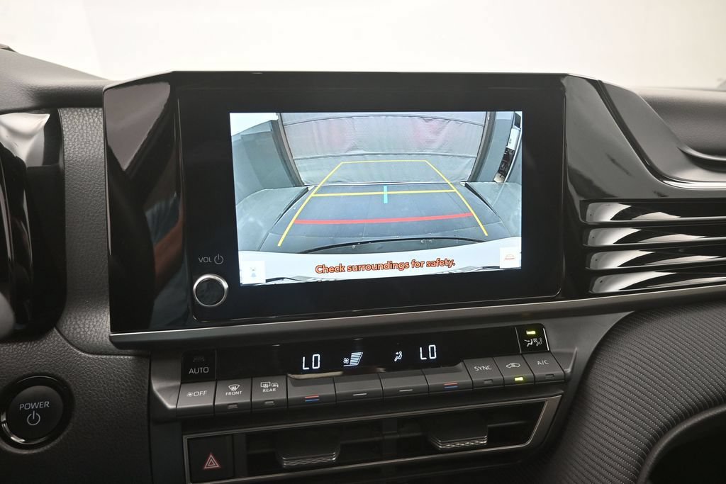 Used 2025 Toyota Camry SE FWD image 4