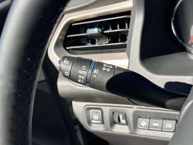 Used 2023 GMC Acadia Denali w/ Denali Ultimate Package image 25