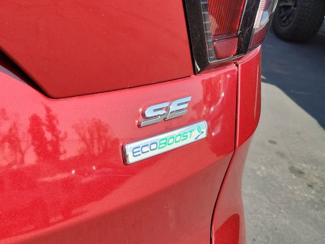Certified 2018 Ford Escape SE w/ SE Sport Appearance Package image 27