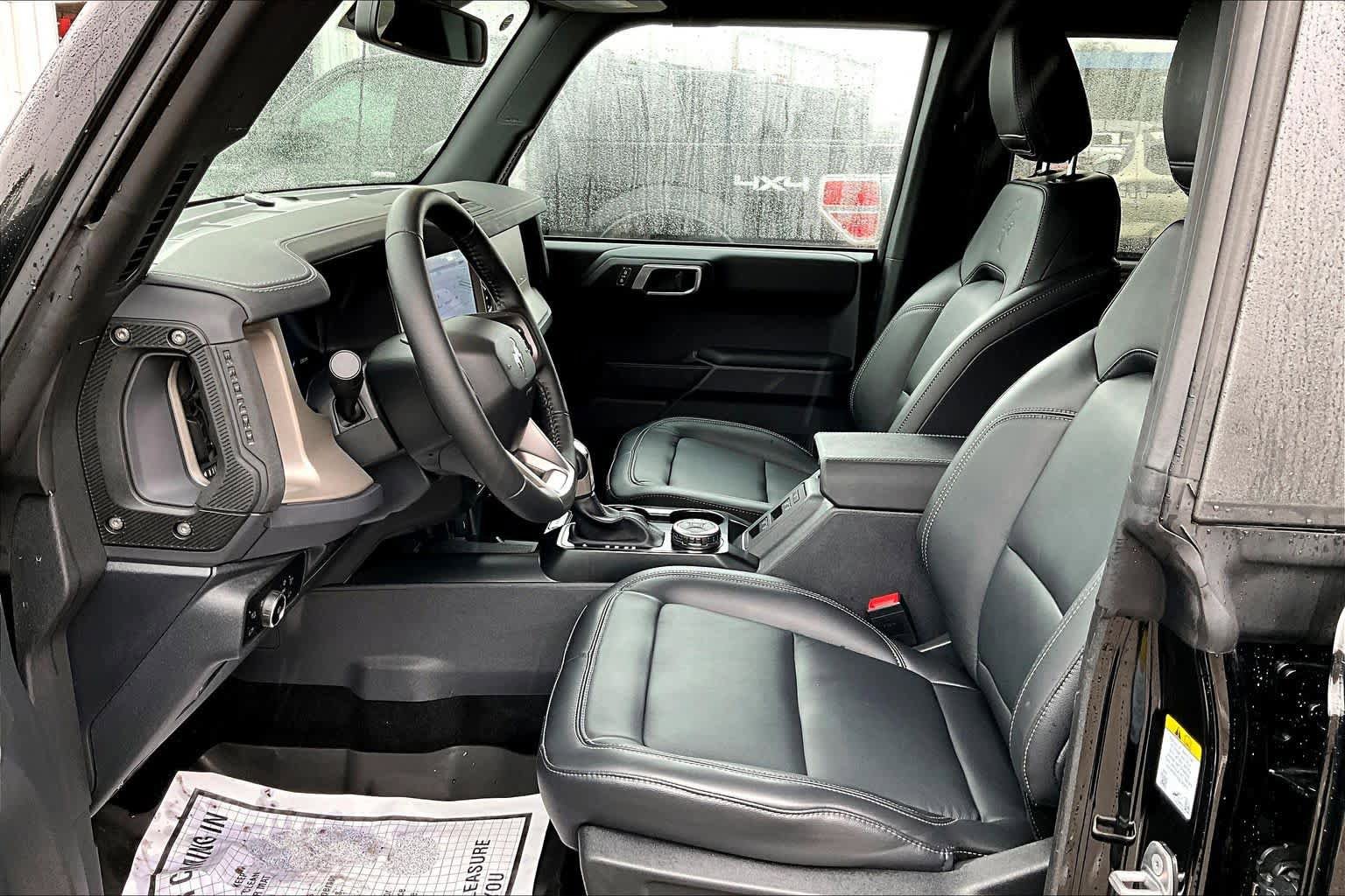 Certified 2025 Ford Bronco Outer Banks AWD/4WD image 8