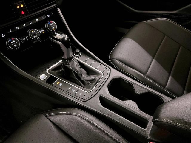 Used 2023 Volkswagen Jetta SE FWD image 16