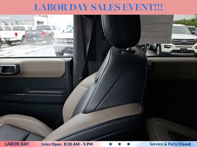 Certified 2024 Ford Bronco Wildtrak AWD/4WD image 17