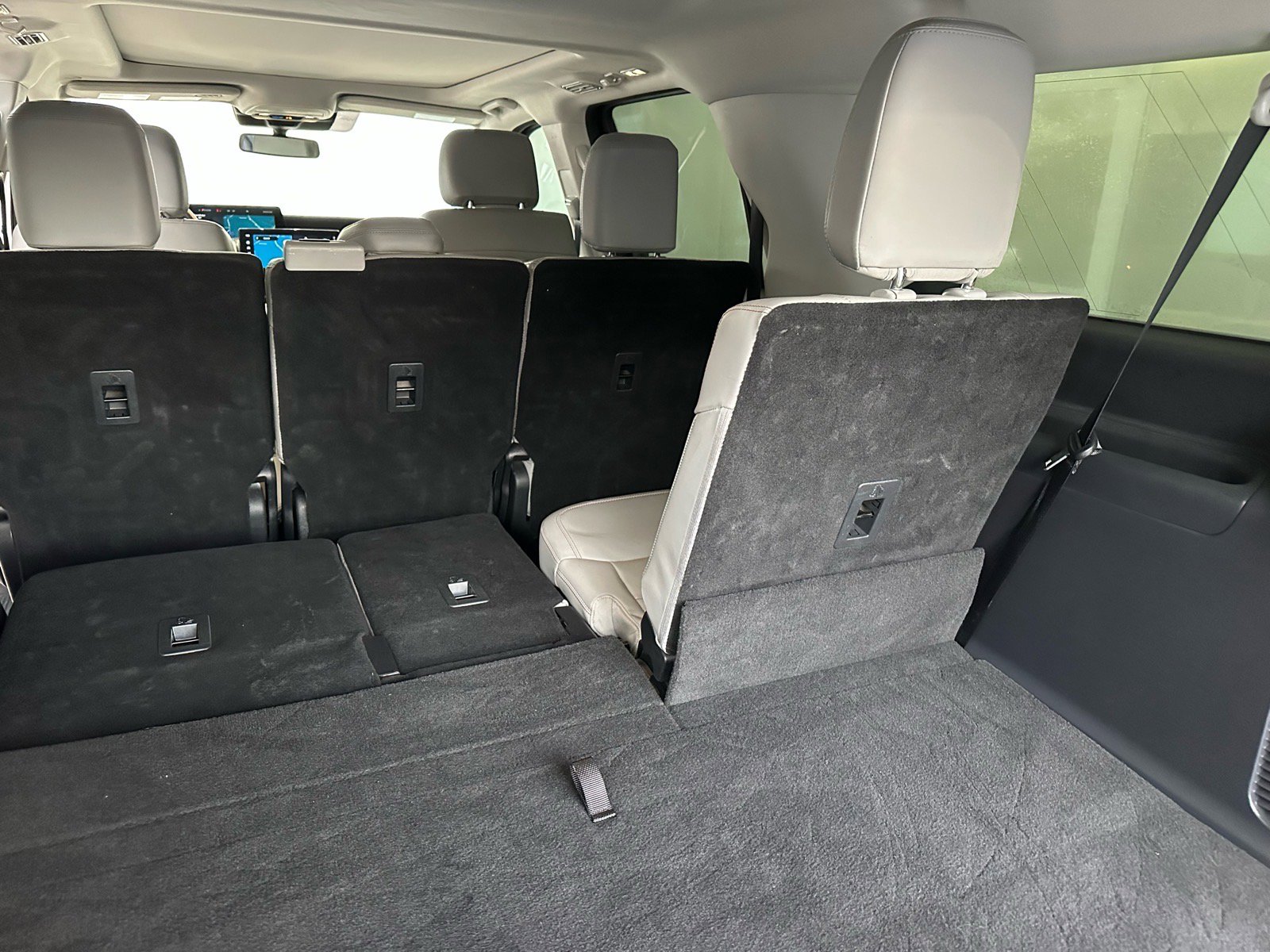 Certified 2025 Ford Expedition Max Active image 31