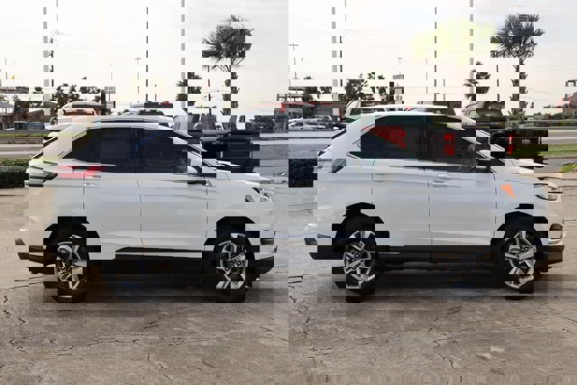 Certified 2022 Ford Edge SEL image 4