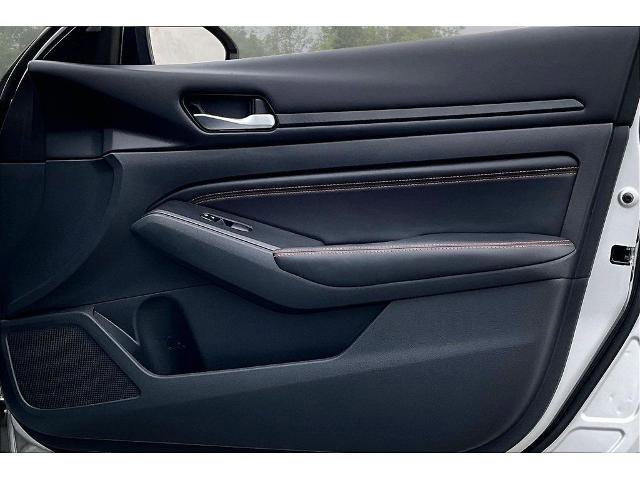Used 2022 Nissan Altima 2.5 SR image 24