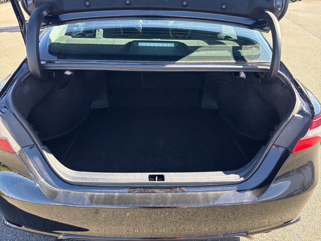 Used 2024 Toyota Camry SE FWD image 30