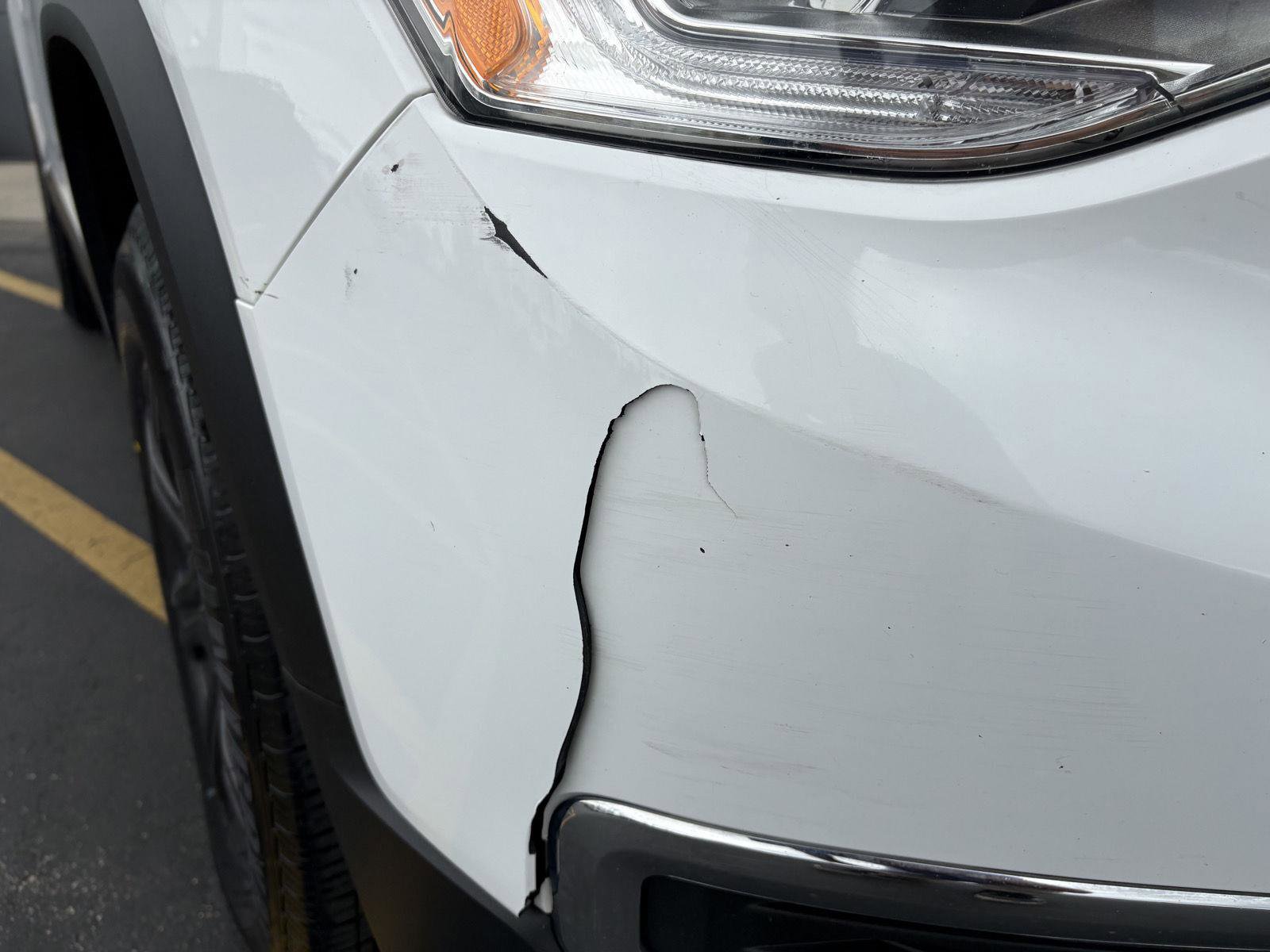 Used 2019 GMC Acadia SLE FWD image 9