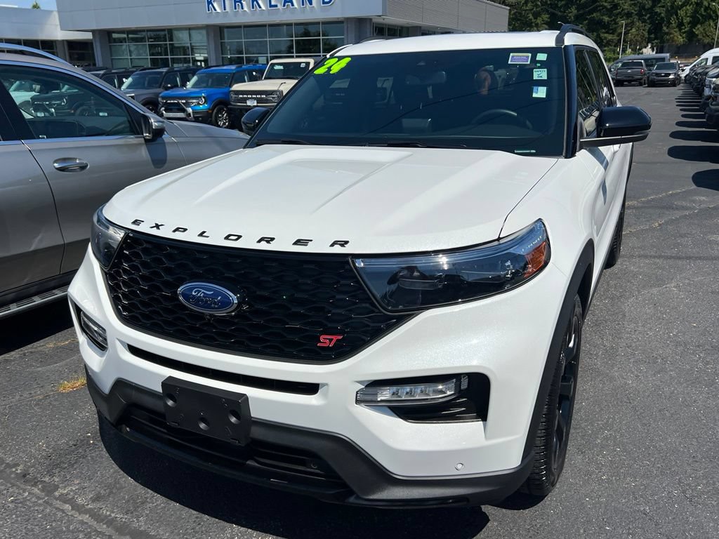 Certified 2024 Ford Explorer ST w/ Equipment Group 401A AWD/4WD image 4