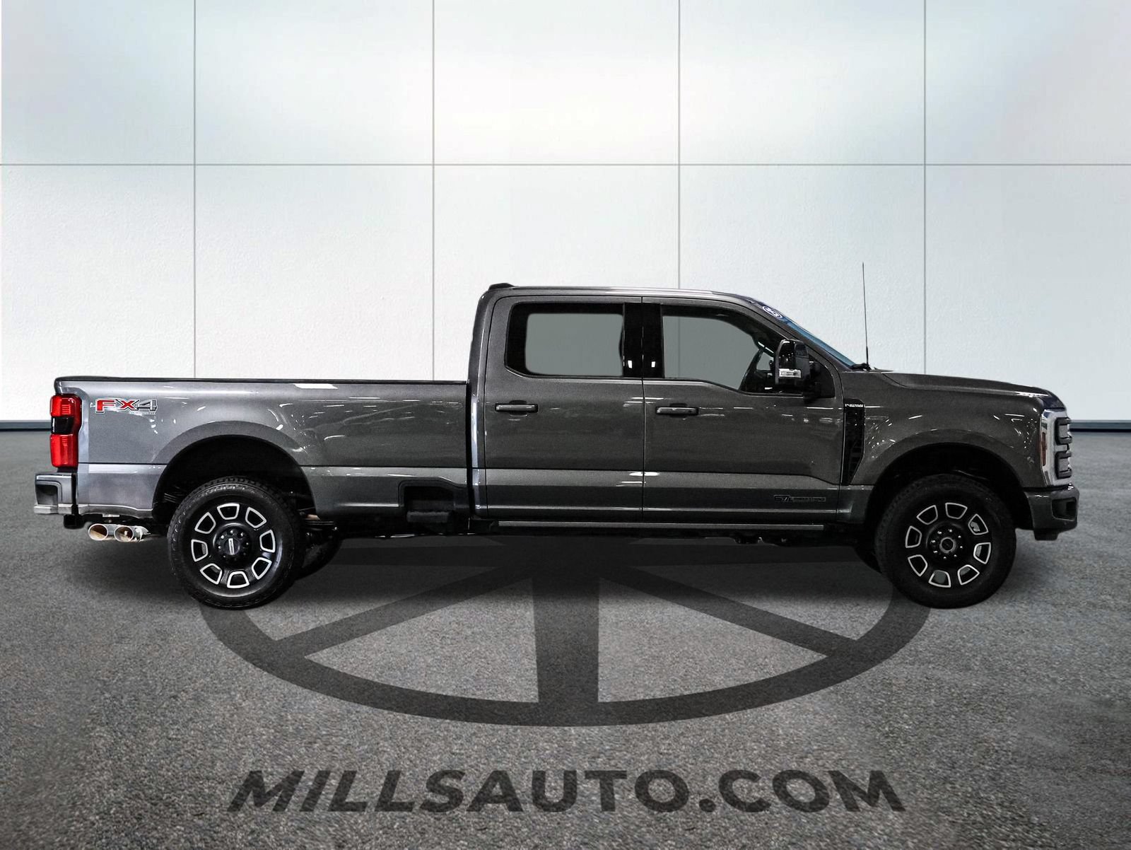 Certified 2025 Ford F350 Platinum AWD/4WD image 9