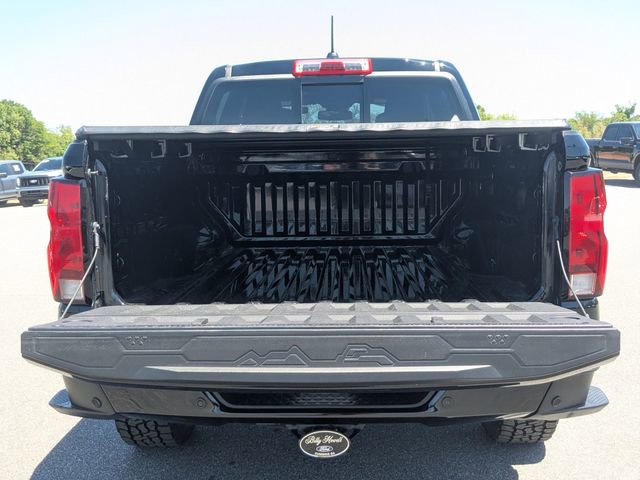 Used 2023 Chevrolet Colorado LT w/ LT Convenience Package II AWD/4WD image 24