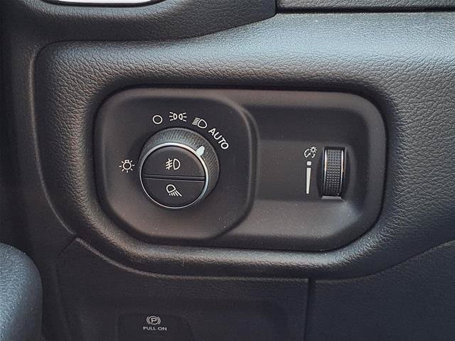 Used 2024 RAM 1500 Tradesman AWD/4WD image 11