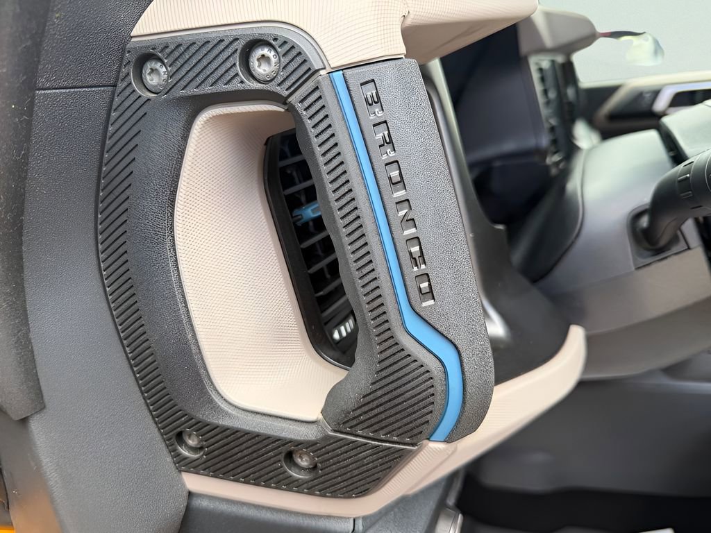 Certified 2022 Ford Bronco Wildtrak AWD/4WD image 15