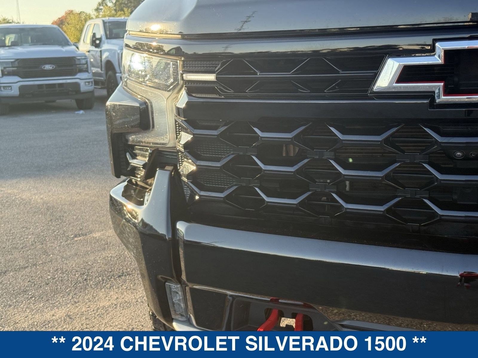Used 2024 Chevrolet Silverado 1500 ZR2 w/ Technology Package image 10