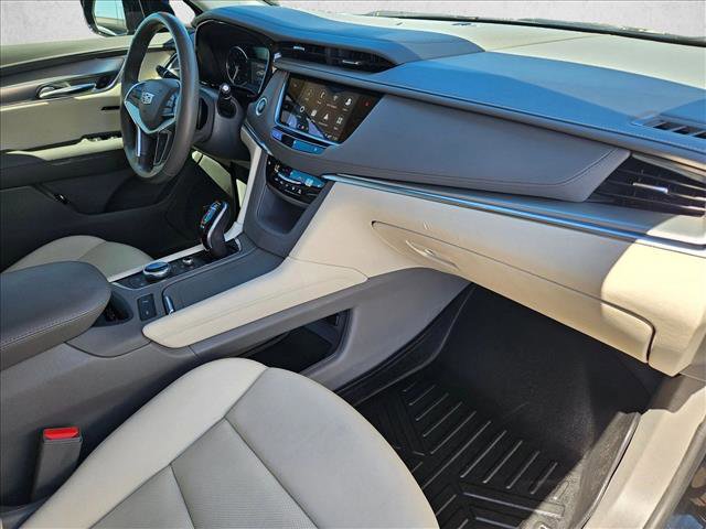 Used 2021 Cadillac XT5 Premium Luxury w/ LPO, Floor Liner Package image 22