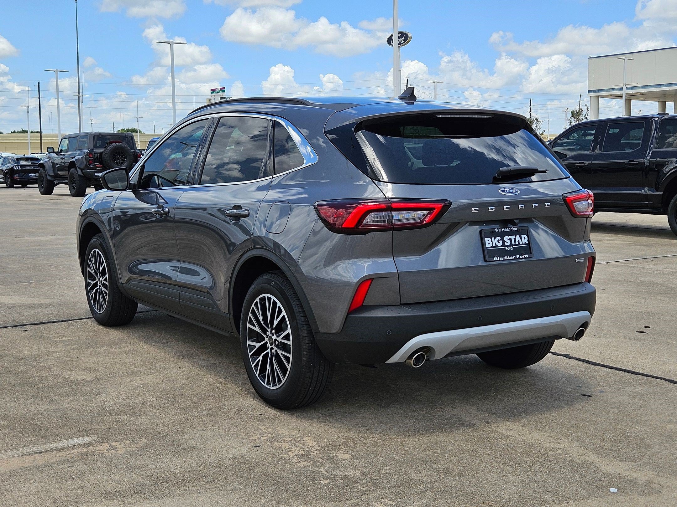 Certified 2025 Ford Escape SE FWD image 7