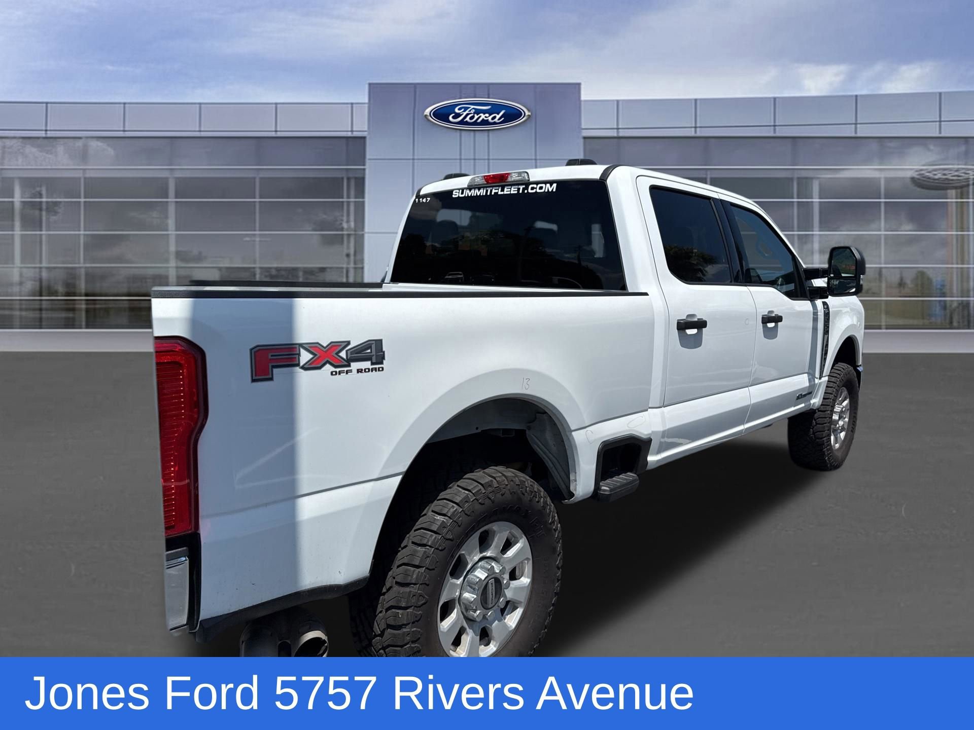 Certified 2024 Ford F250 XLT w/ FX4 Off-Road Package AWD/4WD image 3