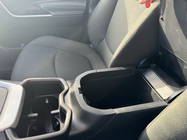 Used 2024 Toyota RAV4 LE image 21