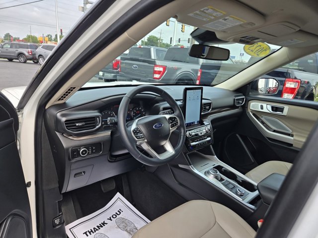Certified 2023 Ford Explorer Limited w/ Limited Technology Package AWD/4WD image 2