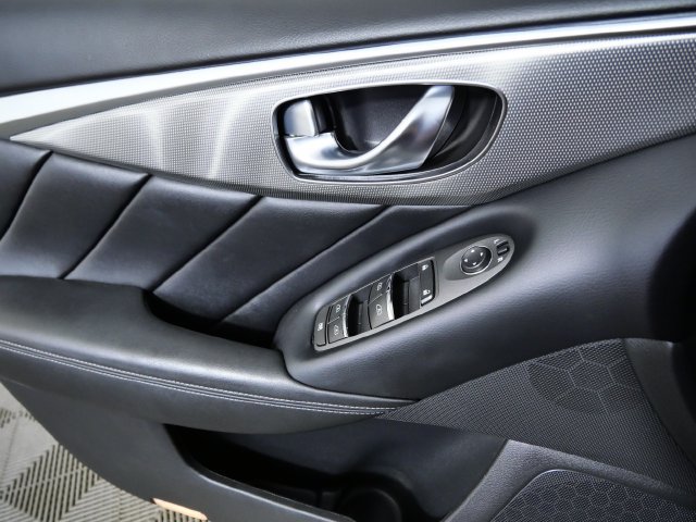 Used 2018 INFINITI Q50 Sport AWD/4WD image 26