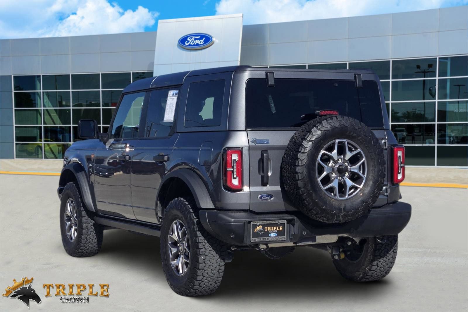 Certified 2025 Ford Bronco Badlands image 4