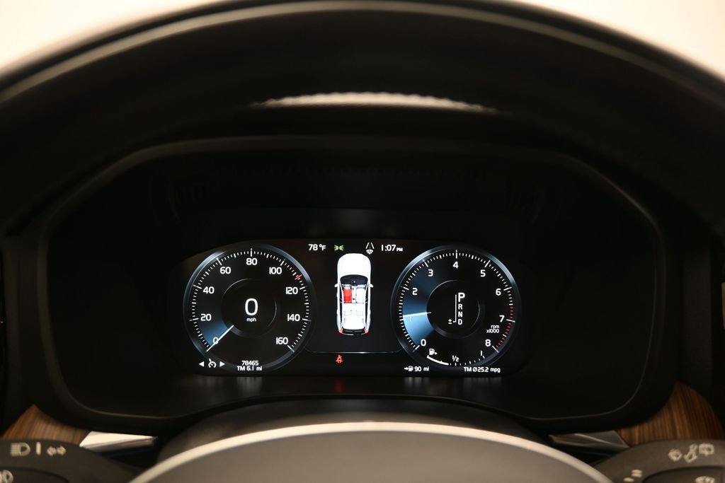 Used 2021 Volvo XC60 T5 Momentum w/ Protection Package Premier FWD image 19