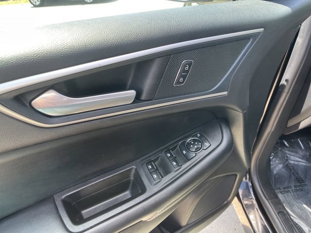 Certified 2024 Ford Edge SEL AWD/4WD image 12