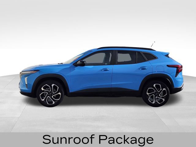 Used 2024 Chevrolet Trax RS w/ Sunroof Package image 2