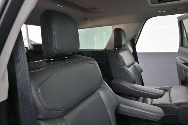 Certified 2025 Ford Expedition Active AWD/4WD image 25