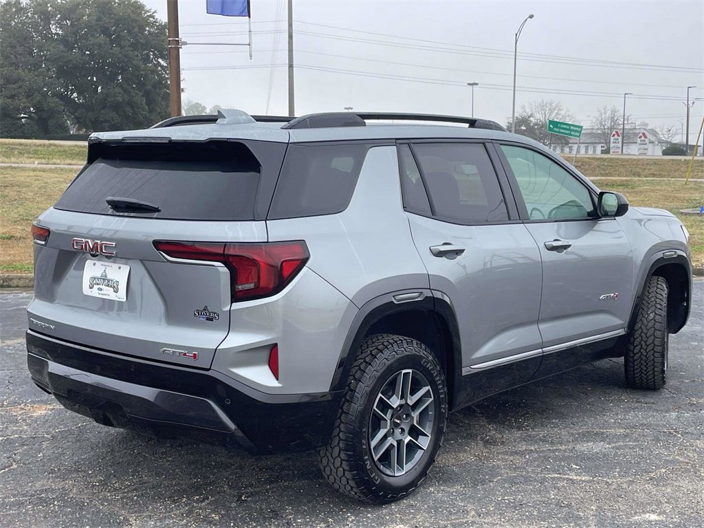 Used 2026 GMC Terrain AT4 image 5