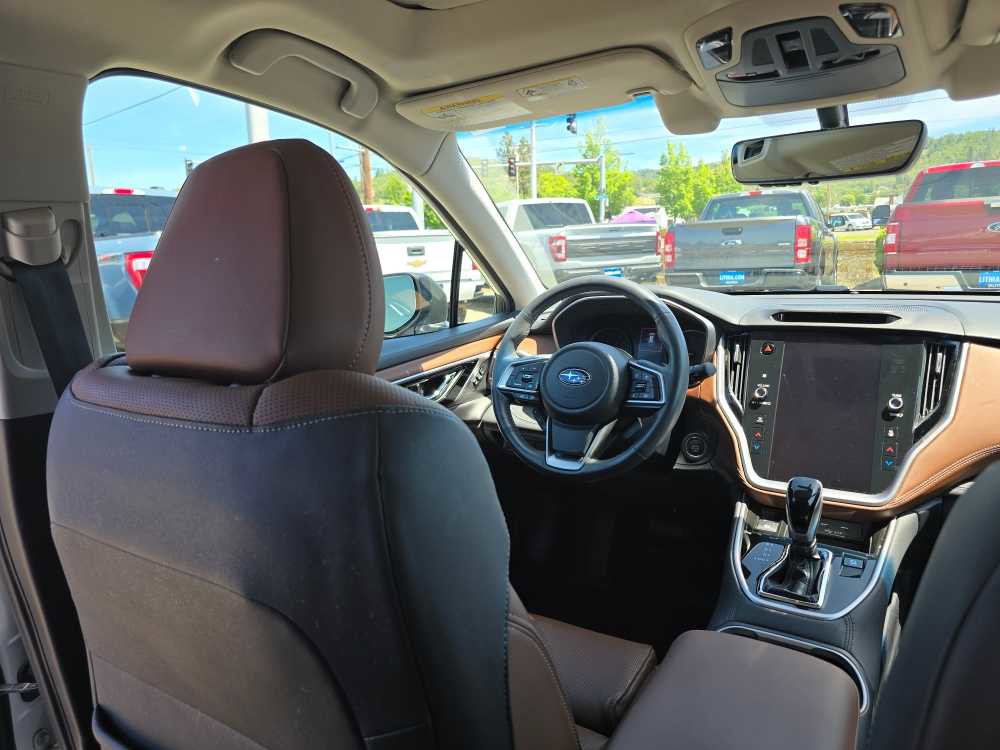 Used 2020 Subaru Outback Touring AWD/4WD image 10