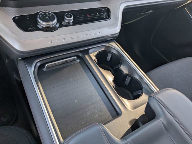 Certified 2025 Ford Expedition Active RWD image 32
