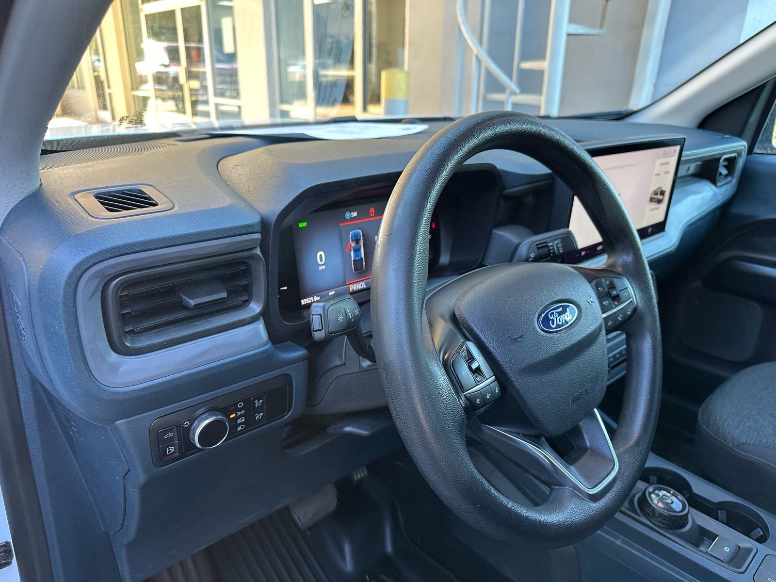 Certified 2025 Ford Maverick XL FWD image 19