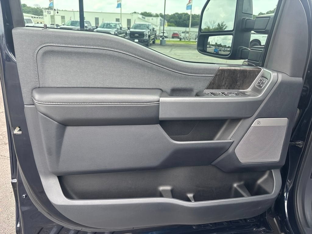 Certified 2023 Ford F350 Lariat w/ Lariat Ultimate Package AWD/4WD image 12