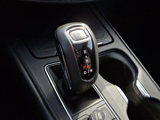 Used 2019 Cadillac XT4 Premium Luxury w/ Enhanced Visibility Package image 15