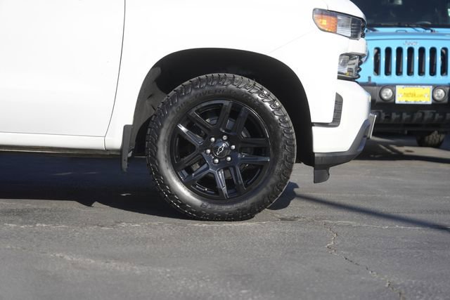 Used 2021 Chevrolet Silverado 1500 Custom w/ LPO, Blackout Package image 7